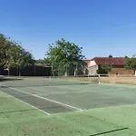 Domaine Jolidetour Climatise, Piscine Et Tennis Prives *