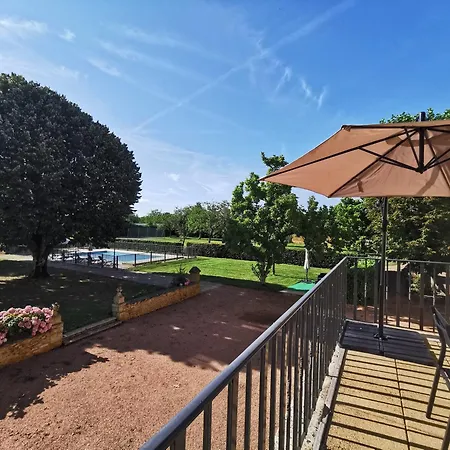 Domaine Jolidetour Climatise, Piscine Chauffee, Tennis